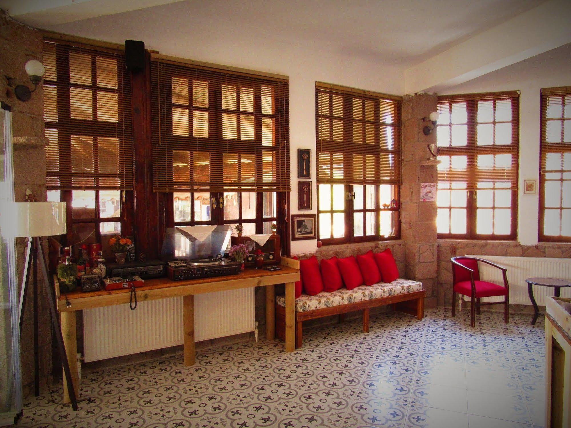 Assos Hunters Hotel (Adults Only) Extérieur photo