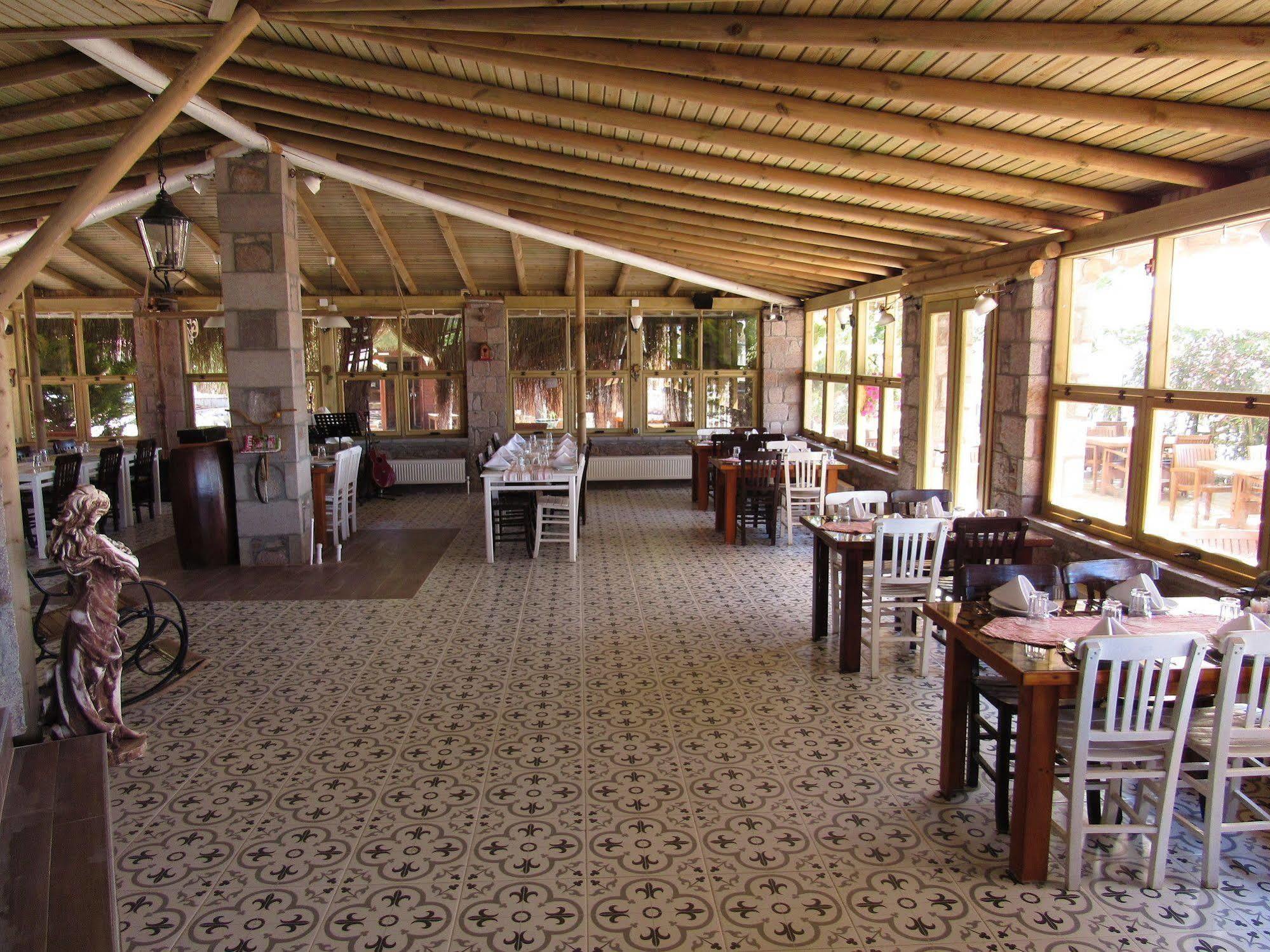 Assos Hunters Hotel (Adults Only) Extérieur photo