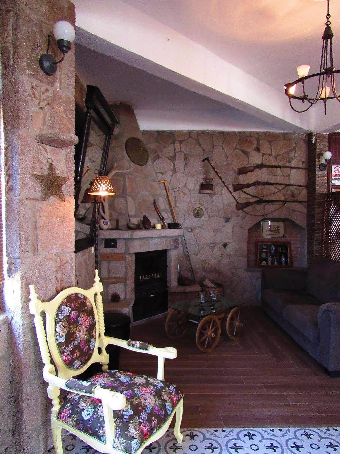 Assos Hunters Hotel (Adults Only) Extérieur photo